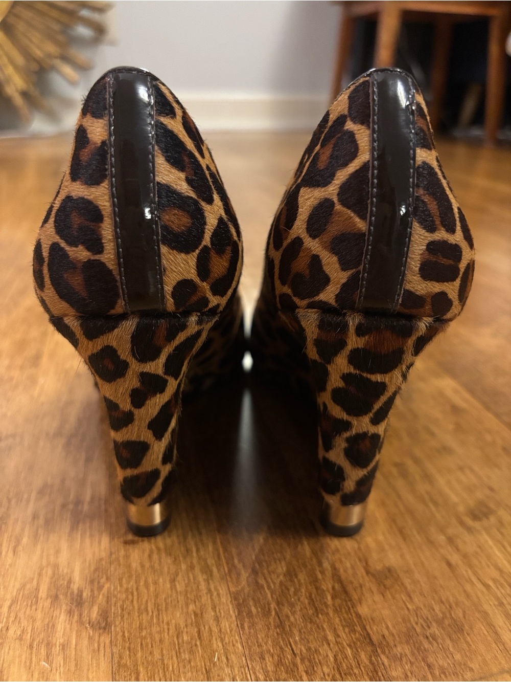 Tory Burch leopard print wedges sz 8 - Picture 4 of 6